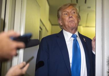 El presidente de Estados Unidos, Donald Trump, afirmó que su país tiene “el control total de los cielos de Irán” dado que Washington cuenta con mejores rastreadores aéreos.