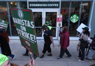 No hay una fecha establecida para el fin de la huelga, y más tiendas están preparadas para unirse si Starbucks no llega a un acuerdo contractual con el sindicato, dijeron los organizadores. FOTO: