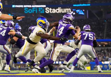 Ahora, Vikings y Rams se verán las caras en el estadio de los Cardinals de Arizona.