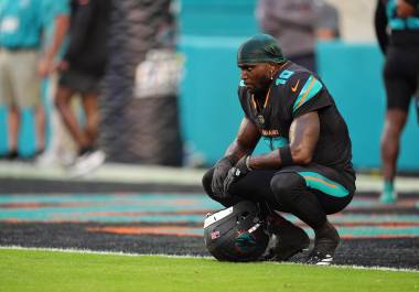 Los Dolphins buscan flexibilidad financiera y nuevos ajustes estratégicos para la próxima temporada de la NFL.