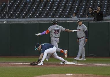 Saraperos de Saltillo cayó 12-5 ante Tecos de los Dos Laredos en el Estadio Francisco I. Madero.