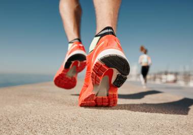 Las temperaturas mínimas récord y las nevadas incesantes en muchas partes del país han hecho que entrenar al aire libre sea difícil.