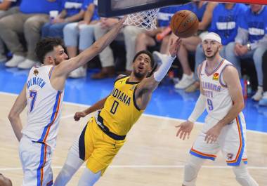 Tyrese Haliburton intenta recuperarse de una distensión muscular en la pantorrilla derecha para estar presente en el decisivo Juego 6 ante el Thunder.