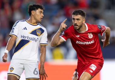 Paulinho fue la gran figura de la serie para Toluca: tras su triplete en la Ida, firmó un doblete en la Vuelta ante el LA Galaxy y encaminó a los Diablos Rojos a las Semifinales de la Concachampions 2026 con cinco goles en la eliminatoria.
