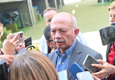 El secretario de Gobierno, Óscar Pimentel González, informó que se gestiona ante la FGR la emisión de una ficha roja de Interpol contra el notario Fernando “N”, acusado de fraude inmobiliario en Torreón.