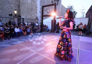 Niñas y niños saltillenses deleitaron al público con su talento vocal durante el concierto CantaKids, celebrado en Paseo Capital como parte del Día de las Niñas y los Niños.