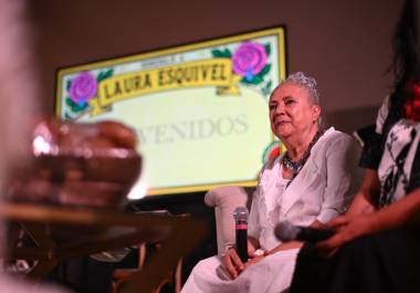 ‘Como Agua Para Chocolate’ cobra vida en Saltillo con homenaje a Laura Esquivel