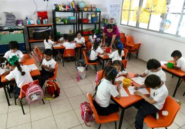 Para educación básica se asignaron más de 389 millones de pesos.