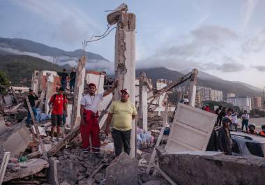 La economía de Venezuela parecía renacer. Entonces golpearon los terremotos