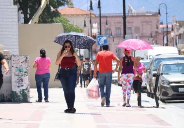 Protección Civil informó que, pese a las lluvias previstas, el calor persistirá con temperaturas elevadas durante toda la temporada.