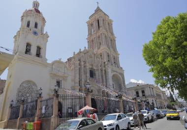 En la Catedral de Santiago, se realizó una impermeabilización para prevenir filtraciones, evitando mayores daños en su estructura.