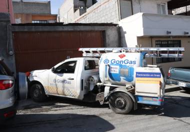 Aumento en la demanda de gas LP en Saltillo ha generado largos tiempos de espera en el surtido de tanques estacionarios.