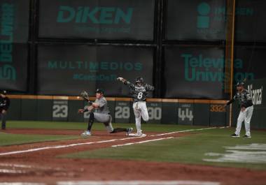 Saltillo llega tras ganar serie en Jalisco, mientras los regiomontanos defienden su lugar entre los primeros puestos de la Zona Norte.