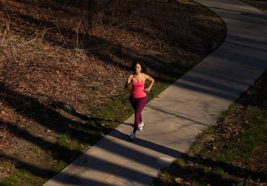 Un mayor número de pasos está relacionado con un riesgo menor de demencia, de diabetes tipo 2 y de otros problemas de salud.
