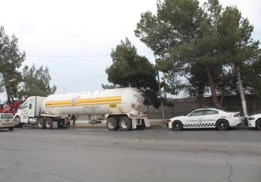 Elementos de la Guardia Nacional realizaron la detención del chofer y aseguramiento de la unidad.
