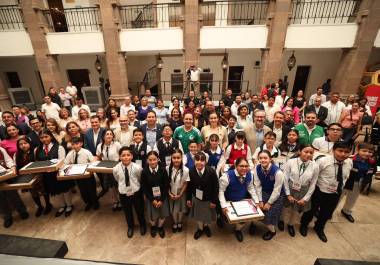 El Gobierno de Coahuila reafirmó su estrategia educativa “Impulso Educativo” para fortalecer el desarrollo académico en la entidad.