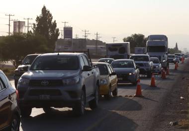 En los últimos días se han reportado una intensa carga vehicular en los límites de Saltillo y Arteaga.