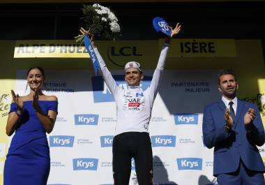 Isaac del Toro respondió en las exigentes rampas de Alpe d’Huez y mantuvo viva la posibilidad de lograr el primer podio mexicano en el Tour de Francia.