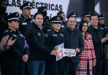 El alcalde Javier Díaz encabezó la presentación de los resultados del INEGI acompañado por elementos de las corporaciones de seguridad.