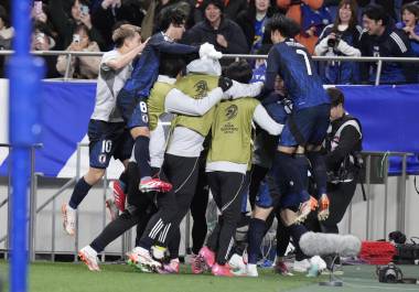 Japón celebró a lo alto su clasificación a la siguiente copa del Mundo que se celebrará en México, EU y Canadá.