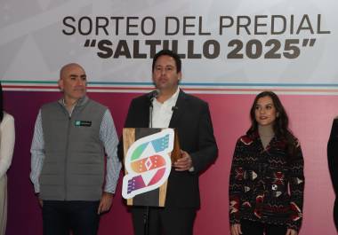 El sorteo de incentivos por el pago del predial en Saltillo entregó un millón de pesos en premios a contribuyentes cumplidos, en un evento encabezado por el alcalde Javier Díaz González.