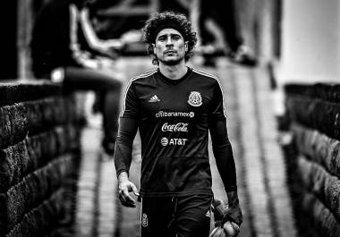 El arquero mexicano Memo Ochoa confirma que colgará los guantes tras el Mundial 2026.