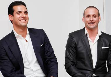 Oren y Tal Alexander hablan en una conferencia de empresarios de bienes raíces en Nueva York el 3 de septiembre del 2013.