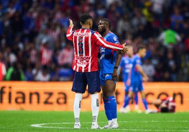 Cruz Azul y Chivas empataron 2-2 en el Estadio Banorte y definirán el boleto a la Final del Clausura 2026 en Guadalajara.