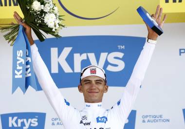 Con cinco etapas por disputarse, Del Toro continúa en el tercer lugar de la clasificación general del Tour de Francia 2026.