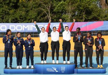 El equipo femenil de velocidad derrotaron a Colombia en la final para conquistar el título, convirtiéndose en bicampeonas de la prueba, tras repetir el oro obtenido en la edición anterior.