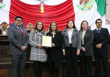 Diputados entregaron un reconocimiento con motivo de la conmemoración del 75 aniversario del Instituto Tecnológico de Saltillo.