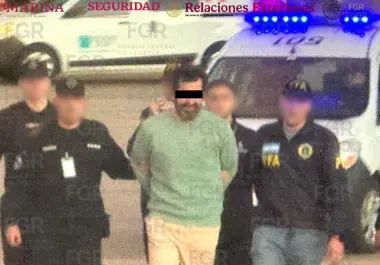 El exservidor público está presuntamente relacionado con una red criminal dedicada al contrabando y distribución de combustible.