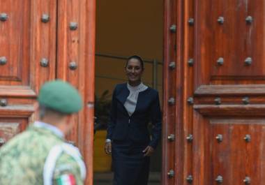 La presidenta electa, Claudia Sheinbaum Pardo, confirmó que su residencia presidencial será el Palacio Nacional, así como la del presidente saliente Andrés Manuel López Obrador.