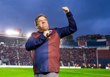 Miguel Herrera fue anunciado como nuevo director técnico del Atlante para encabezar el regreso de los Potros de Hierro a la Liga MX en el Apertura 2026.