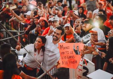 Jorge Álvarez Máynez, candidato a la Presidencia de la República por Movimiento Ciudadano, se alista para el evento con el que cerrará su campaña en la Ciudad de México.