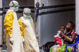 OMS declara alto riesgo de epidemia de ébola en África