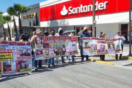 Los inconformes cerraron la calzada Colón, en exigencia de su dinero que asciende a 40 millones de pesos.