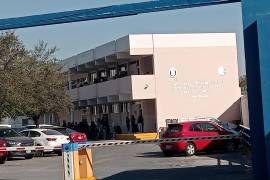 Autoridades mantienen vigilancia en tres preparatorias ante amenazas difundidas en redes sociales; no se reportan incidentes y las actividades académicas siguen sin cambios.