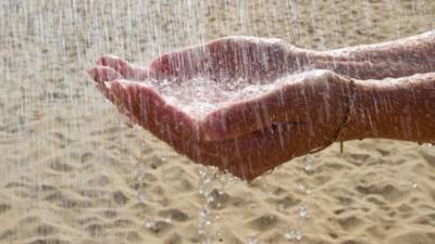 “Según las últimas pautas (...) el agua de lluvia en todas partes se consideraría insegura para beber”, señalan expertos