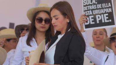 La alcaldesa sustituta de Uruapan afirmó que Samuel G. no formaba parte del Movimiento del Sombrero y que llegó al Ayuntamiento después del triunfo de Carlos Manzo, mientras avanzan las investigaciones por el asesinato del exalcalde.