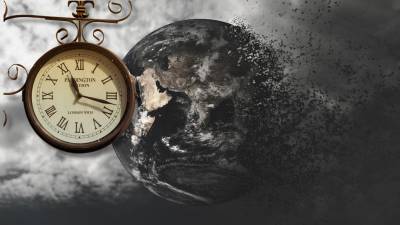 El ‘Reloj del Fin del Mundo’, o del ‘Apocalipsis’, marca 90 segundos previo a la medianoche. Descubre su tenebroso significado.