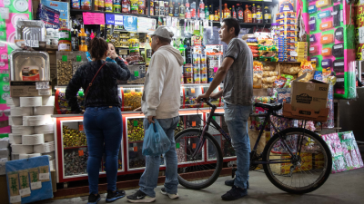 Estos impuestos aplicados a productos importados pueden parecer lejanos, pero tienen un impacto directo en los precios que pagas diariamente.