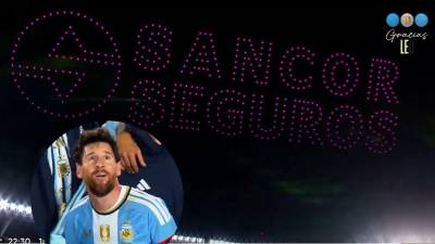 Publicidad de Sancor Seguros causa risas y molestias entre los aficionados en el homenaje de despedida de Messi.