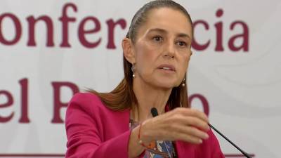 La presidenta Claudia Sheinbaum aseguró que la marcha convocada por Morena en Chihuahua para exigir juicio político contra la gobernadora Maru Campos es una decisión exclusiva del partido.