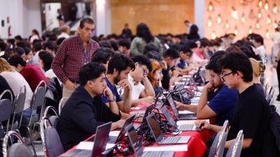 En 2020 esta cifra alcanzó su máximo, con 2.62 millones de jóvenes. A partir de entonces comenzó una reducción sostenida.