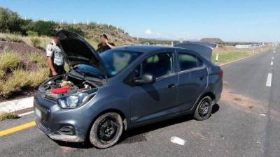 Accidente registrado entre los kilómetros 008 y 300 de la Carretera Saltillo-Torreón.