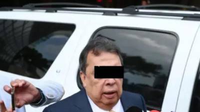 3 personas entregaron en la presidencia del tribunal los videos en los que se había grabado cómo cambiaban de autobús a los estudiantes normalistas en Iguala.