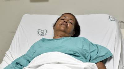 La mujer, originaria de Aguascalientes, donó un riñón a su hijo, en intervención realizada en el Hospital 33 del Seguro Social en NL.