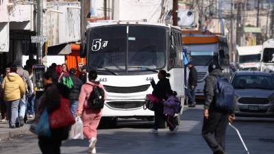 Saltillo evalúa nuevas unidades de transporte público para mejorar la movilidad urbana.