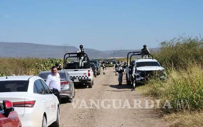 $!Las autoridades se movilizaron, luego que la propia familia del joven lo encontrara sin vida.